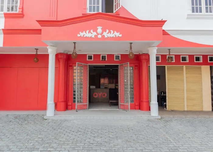Oyo 1111 Passer Baroe Inn Jakarta